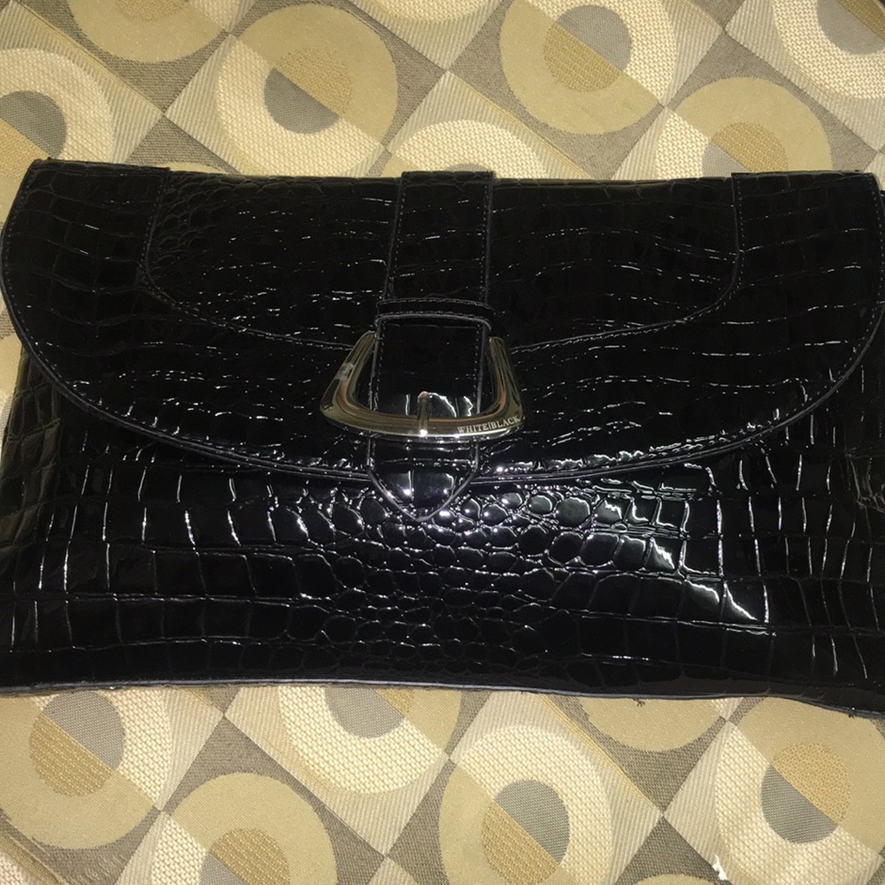 NWOT White House Black Market clutch